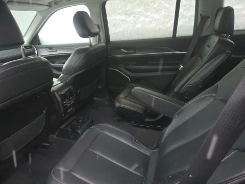 More photos of 2021 Jeep Grand Cherokee L Limited at Clement Supercenter, MO