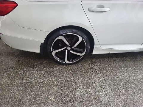 More photos of 2022 Honda Accord Sport at Clement Supercenter, MO