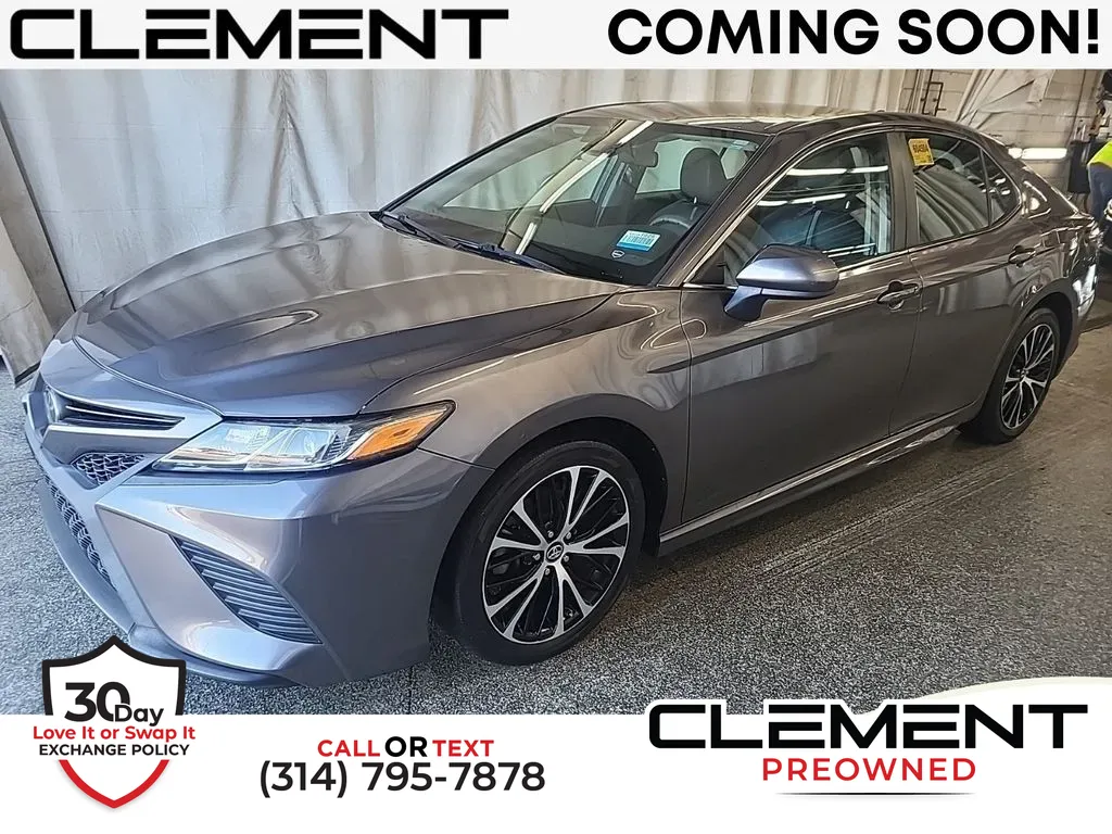 Gray 2019 Toyota Camry SE for sale in St. Charles, MO