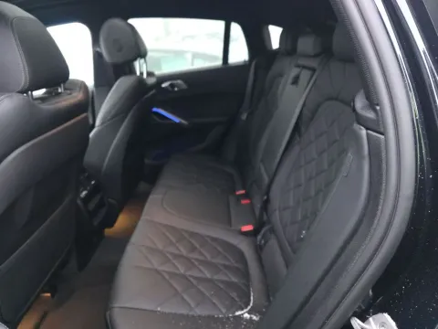 More photos of 2023 BMW X6 xDrive40i at Clement Supercenter, MO