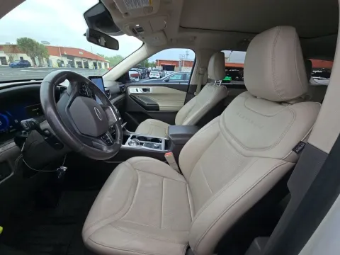 Another view of 2020 Ford Explorer Platinum for sale in St. Charles, MO at Clement Supercenter