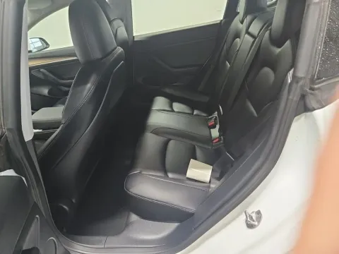 More photos of 2023 Tesla Model 3 at Clement Supercenter, MO