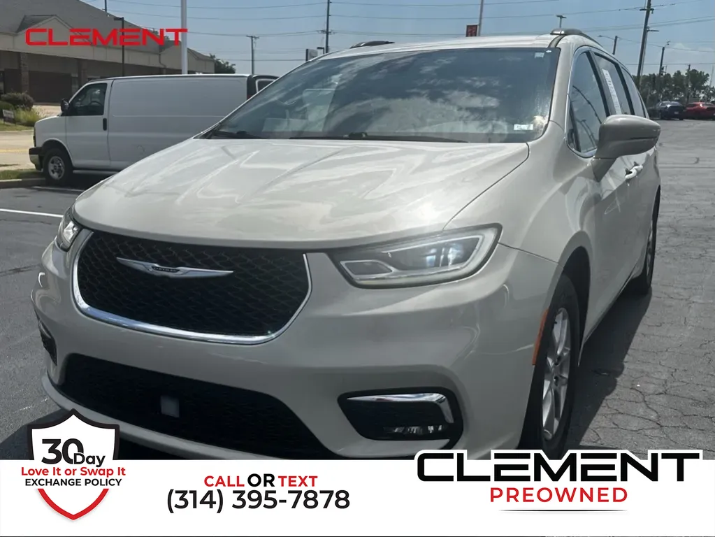2021 Chrysler Pacifica Touring for sale in St. Charles, MO