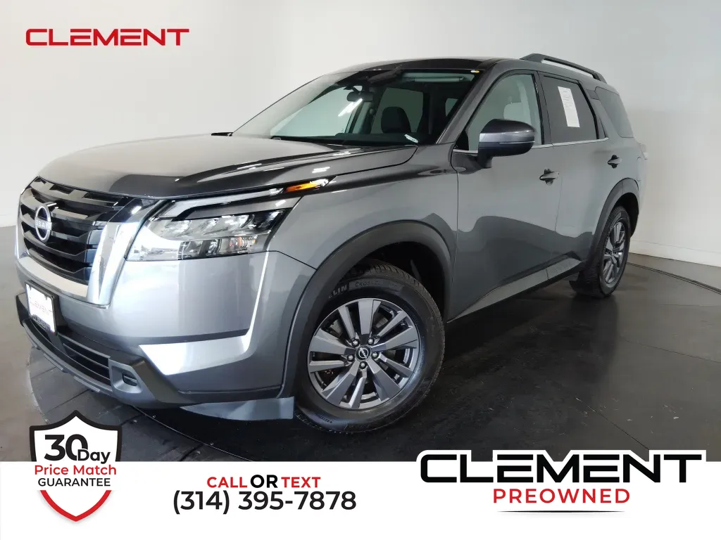 2022 Nissan Pathfinder SV