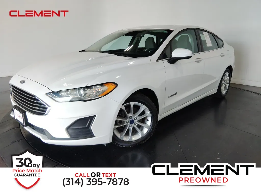White 2019 Ford Fusion Hybrid SE for sale in St. Charles, MO