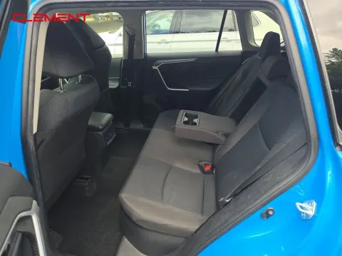 More photos of 2020 Toyota RAV4 Hybrid LE at Clement Supercenter, MO