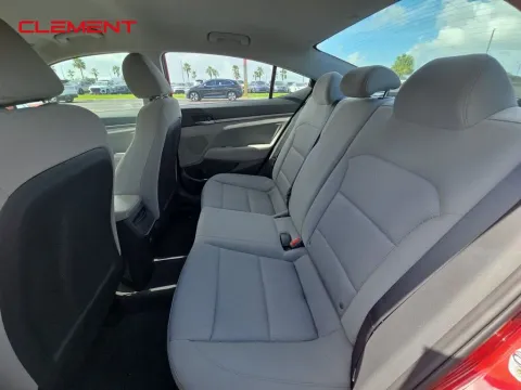 More photos of 2018 Hyundai Elantra SEL at Clement Supercenter, MO