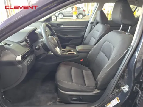 Another view of 2022 Nissan Altima 2.5 SV for sale in St. Charles, MO at Clement Supercenter