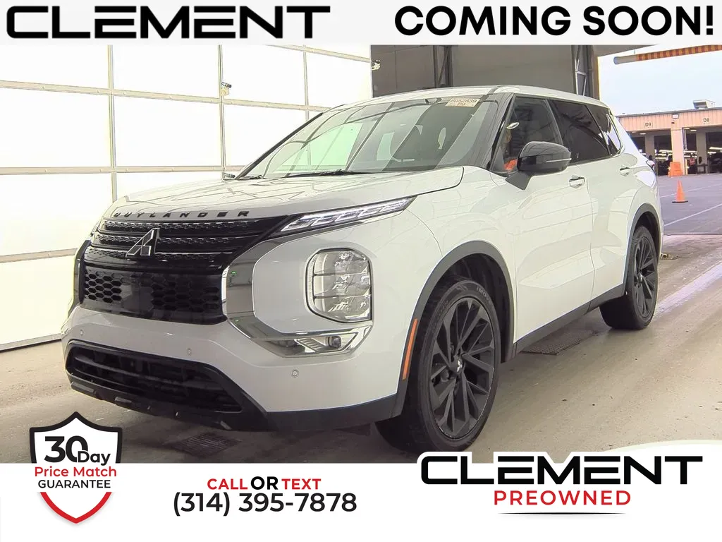 White 2023 Mitsubishi Outlander SE Black Edition for sale in St. Charles, MO
