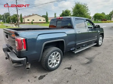 More photos of 2018 GMC Sierra 1500 Denali at Clement Supercenter, MO