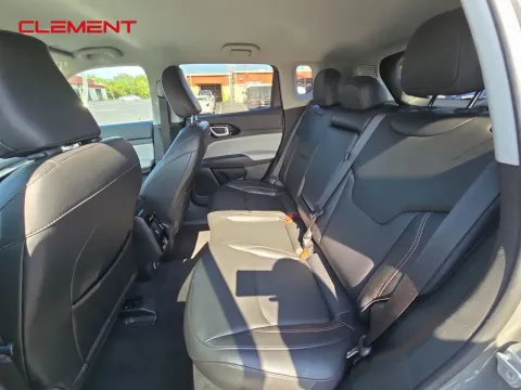 More photos of 2022 Jeep Compass Limited at Clement Supercenter, MO