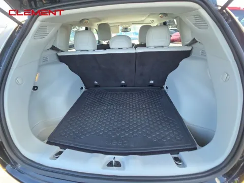 More photos of 2019 Jeep Compass Limited at Clement Supercenter, MO