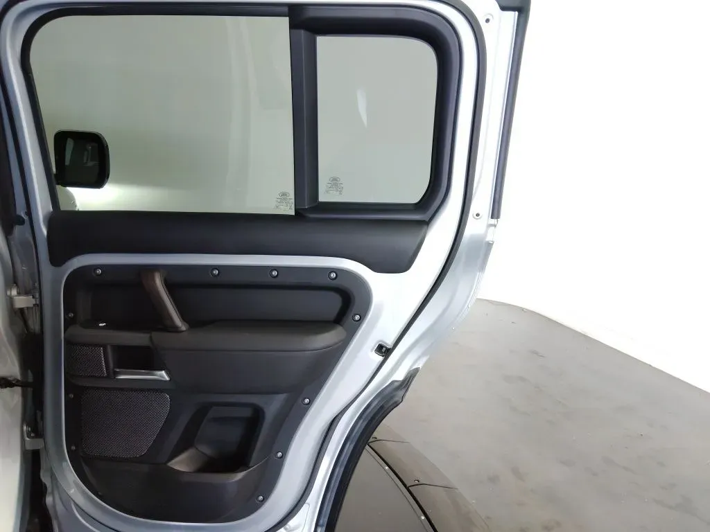 2022 Land Rover Defender X - Photo 44