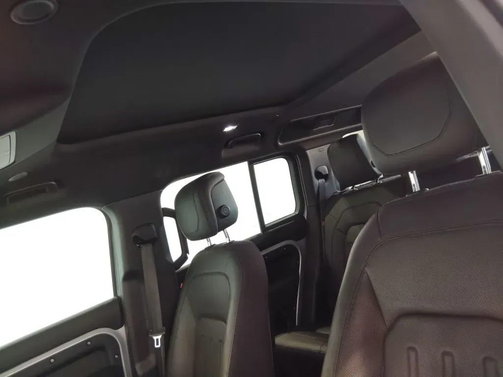 2022 Land Rover Defender X - Photo 29