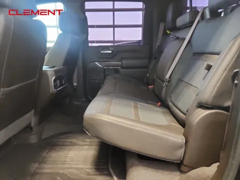 More photos of 2022 GMC Sierra 2500HD Denali at Clement Supercenter, MO