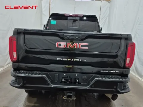 More photos of 2022 GMC Sierra 2500HD Denali at Clement Supercenter, MO