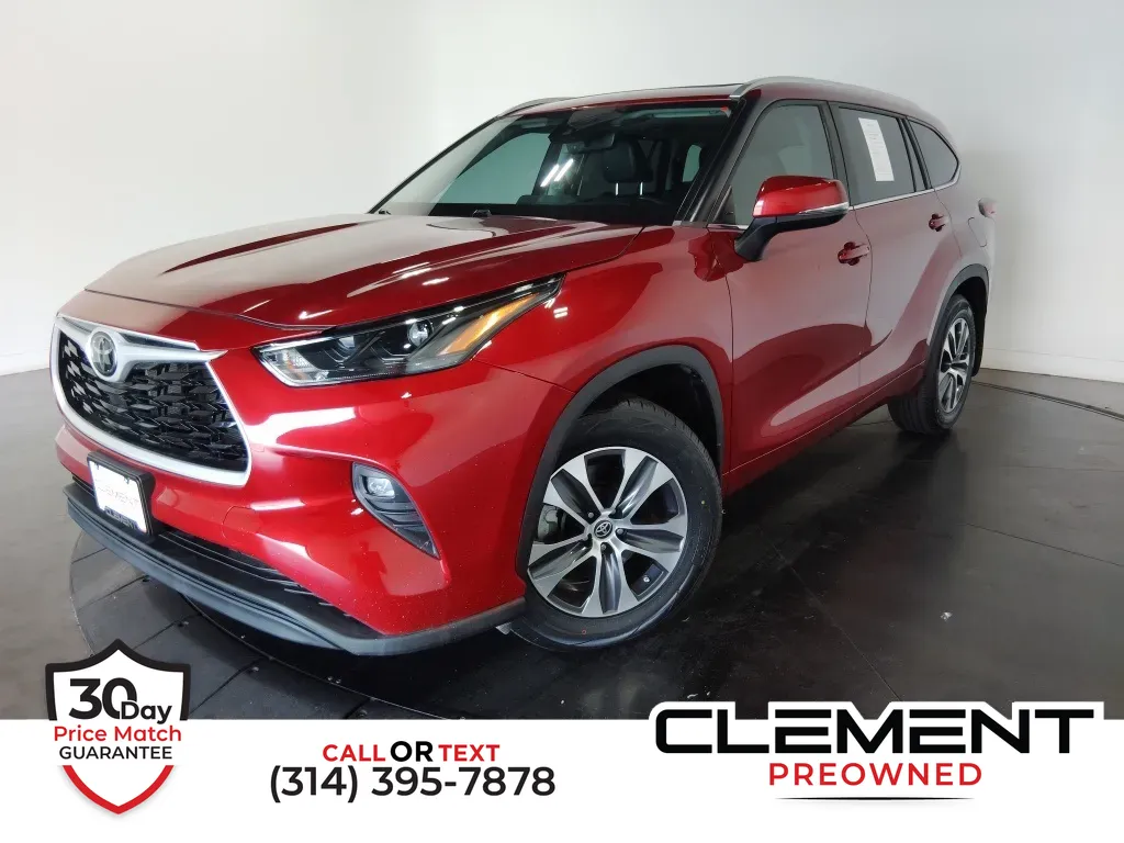 Red 2023 Toyota Highlander XLE for sale in St. Charles, MO