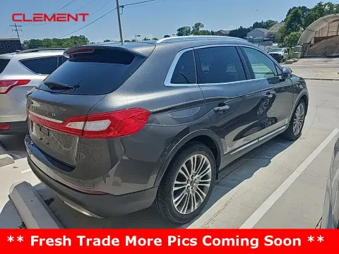 More photos of 2017 Lincoln MKX Reserve at Clement Supercenter, MO