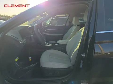 Another view of 2023 Hyundai Sonata SEL for sale in St. Charles, MO at Clement Supercenter