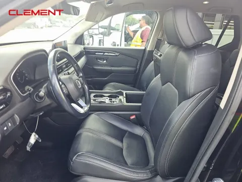 Another view of 2023 Honda Pilot EX-L for sale in St. Charles, MO at Clement Supercenter