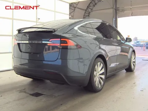 More photos of 2020 Tesla Model X Long Range at Clement Supercenter, MO