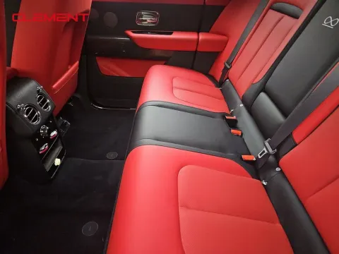 More photos of 2022 Rolls-Royce Cullinan at Clement Supercenter, MO