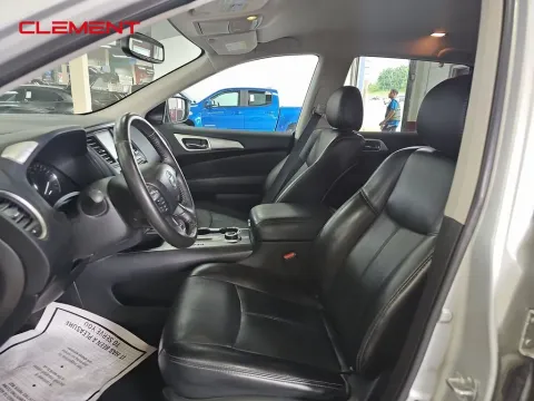 Photos of 2020 Nissan Pathfinder SL for sale in St. Charles, MO at Clement Supercenter