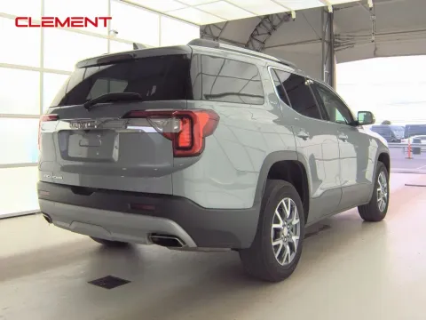 More photos of 2023 GMC Acadia SLT at Clement Supercenter, MO
