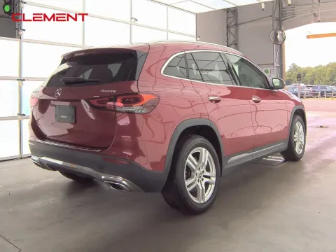 More photos of 2021 Mercedes-Benz GLA 250 at Clement Supercenter, MO