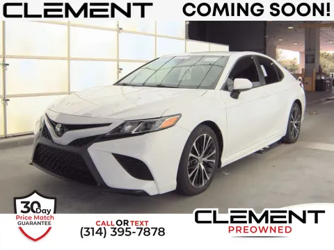 White 2020 Toyota Camry SE for sale in St. Charles, MO