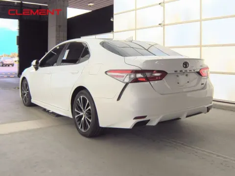 More photos of 2020 Toyota Camry SE at Clement Supercenter, MO