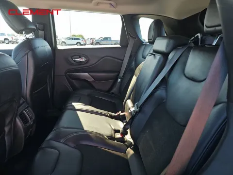 More photos of 2020 Jeep Cherokee Latitude Plus at Clement Supercenter, MO