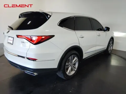 More photos of 2022 Acura MDX 3.5L at Clement Supercenter, MO