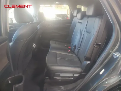 More photos of 2022 Kia Sorento S at Clement Supercenter, MO