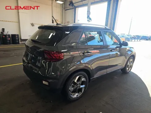 More photos of 2025 Hyundai Venue Limited at Clement Supercenter, MO