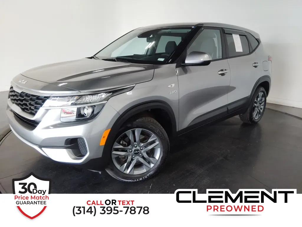 Gray 2023 Kia Seltos LX for sale in St. Charles, MO