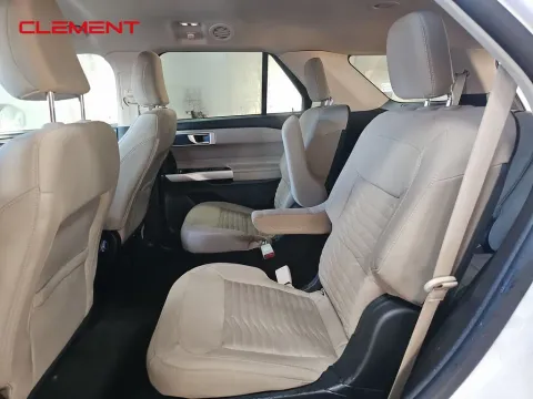 More photos of 2021 Ford Explorer XLT at Clement Supercenter, MO