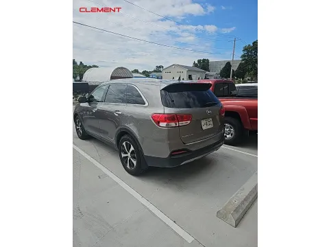 More photos of 2016 Kia Sorento EX at Clement Supercenter, MO