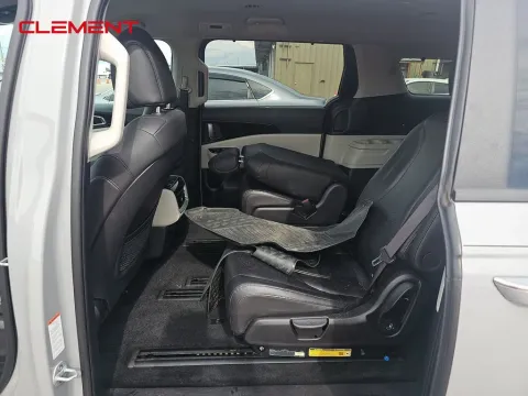 More photos of 2024 Kia Carnival EX at Clement Supercenter, MO