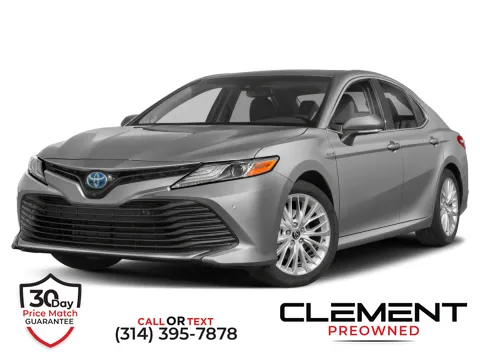 Green 2020 Toyota Camry Hybrid XLE for sale in St. Charles, MO