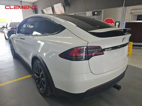 More photos of 2022 Tesla Model X Plaid at Clement Supercenter, MO