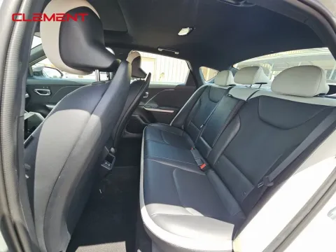More photos of 2025 Kia K4 GT-Line at Clement Supercenter, MO