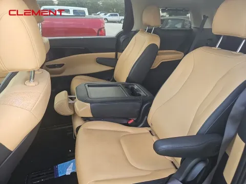 More photos of 2024 Kia Carnival EX at Clement Supercenter, MO