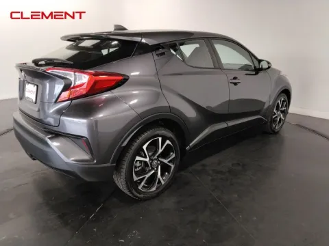 More photos of 2022 Toyota C-HR XLE at Clement Supercenter, MO