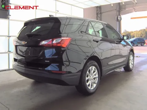 More photos of 2021 Chevrolet Equinox LS at Clement Supercenter, MO