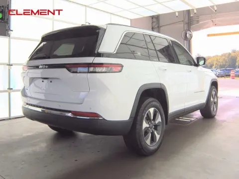 More photos of 2022 Jeep Grand Cherokee 4xe at Clement Supercenter, MO