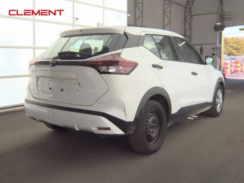 More photos of 2022 Nissan Kicks S at Clement Supercenter, MO