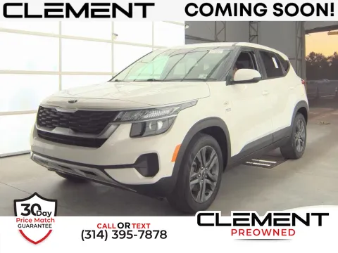 White 2021 Kia Seltos LX for sale in St. Charles, MO