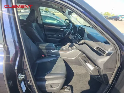Another view of 2020 Toyota Highlander Platinum for sale in St. Charles, MO at Clement Supercenter