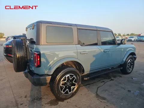 More photos of 2023 Ford Bronco Outer Banks at Clement Supercenter, MO